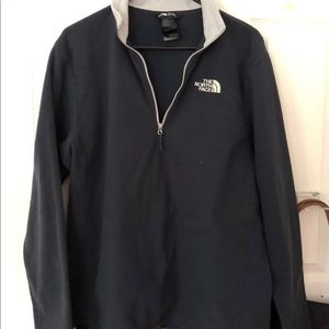 Men’s medium north face fleece pullover